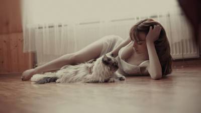 5 привычек, выдающих в вас женщину-одиночку: избегайте их, если ищете любовь - gurutest.ru