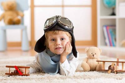 Как приучить маленького ребенка убирать игрушки: три проверенных способа - miridei.com