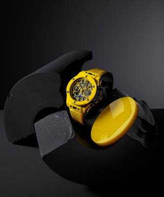 Невозможное возможно: Hublot создали часы из керамики сложнейшего желтого оттенка - elle.ru