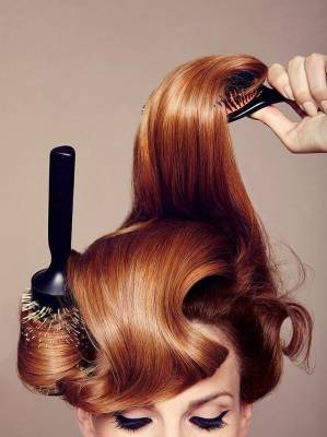 Как добиться максимального объёма волос с помощью фена - lifehelper.one