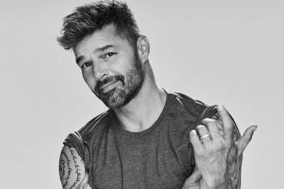 Ricky Martin - Рикки Мартин рассказал, что страдал от посттравматического расстройства из-за постоянных вопросов о гомосексуальности - spletnik.ru