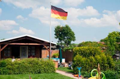 Почему немцам запрещено ночевать у себя на даче? - porosenka.net - Германия