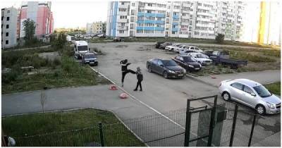 В Челябинске парень избил 67-летнего пенсионера за сделанное замечание - porosenka.net - Челябинск