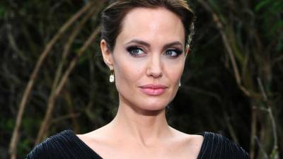 Анджелина Джоли - Брэд Питт - Angelina Jolie - У Анджелины Джоли новый мужчина? - prelest.com - Нью-Йорк - Лос-Анджелес