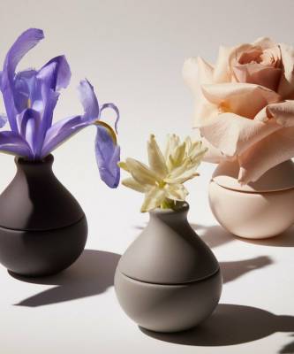 Ким Кардашьян - Вам цветы: новая коллекция цветочных ароматов от Ким Кардашьян - elle.ru