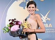 Наталья Гоций - Українська топ-модель Наталія Гоцій отримала нагороду в Каннах - cosmo.com.ua