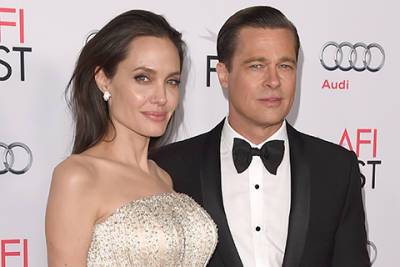 Анджелина Джоли - Брэд Питт - Brad Pitt - Джон Одеркирк - Angelina Jolie - Джоли добилась отстранения судьи, который вынес решение о совместной опеке над их с Питтом детьми - spletnik.ru - Сша