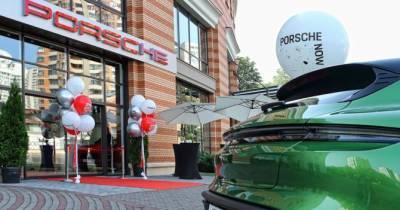 Компанія Porsche відкрила у центрі Києві перший салон у форматі бутіка - womo.ua