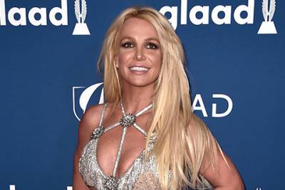 Бритни Спирс - Britney Spears - Бритни Спирс звонила в службу спасения накануне скандального заседания суда - spletnik.ru - New York - штат Калифорния