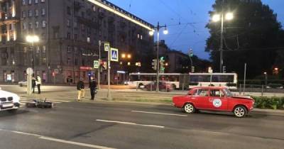 Мотоциклист серьезно пострадал в ДТП с «Жигулями» на юге Петербурга - porosenka.net - Санкт-Петербург