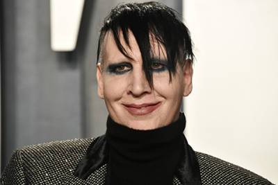 Мэрилин Мэнсон - Marilyn Manson - Мэрилин Мэнсон добровольно сдался полиции после обвинений в нападении - spletnik.ru - штат Нью-Гэмпшир