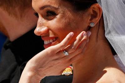 принц Гарри - принцесса Диана - Кейт Миддлтон - Меган Маркл - Любимые оттенки лаков для ногтей Кейт, Меган и принцессы Дианы - vogue.ua