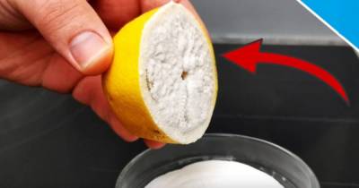 Возьмите половинку лимона и воспользуйтесь отличным лайфхаком для варочной плиты - lifehelper.one