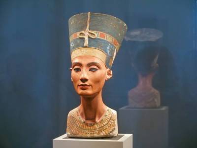 Почему Нефертити стала символом не только женской красоты, но и мудрости? - lifehelper.one - Берлин - Египет