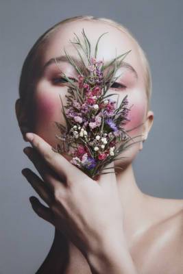 Держитесь крепче: что влияет на стойкость аромата и... - glamour.ru