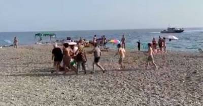 Туристы поймали контрабандиста на пляже, причалившего на лодке с наркотиками - porosenka.net - Испания