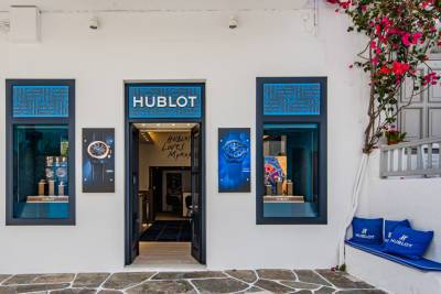 Hublot открывают новые бутики и представляют лимитированные модели часов - vogue.ua - Италия - Франция - Греция - Испания - Турция