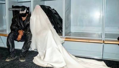 Ким Кардашьян - Канье Уэст - Демна Гвасалия - Ким Кардашьян в свадебном платье Balenciaga Haute Couture - vogue.ua