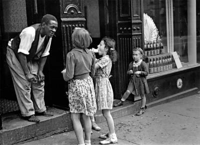 Удивительные снимки уличной жизни Нью-Йорка в 1930-х - 1940-х годах - porosenka.net - New York - Нью-Йорк - Нью-Йорк - New York