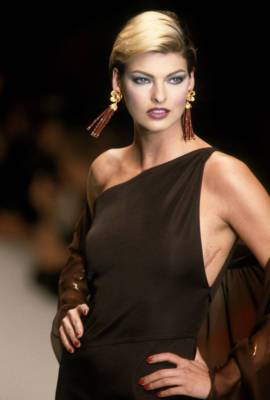 Линда Евангелиста призналась, что завершила модельн... - glamour.ru