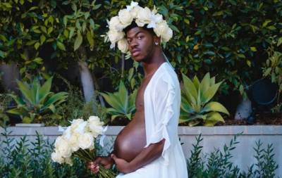 Скандальный рэпер Lil Nas X удивил Сеть "беременными" фото - hochu.ua