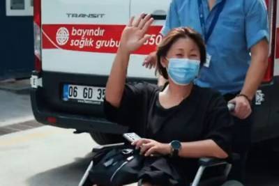 Анита Цой - «Вот до чего докатилась»: Анита Цой оказалась в инвалидном кресле - 7days.ru - Турция