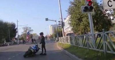 Неуклюжая мотоциклистка из Екатеринбурга - porosenka.net - Екатеринбург