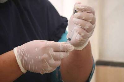 ОАЭ заявляют, что 100% населения получили хотя бы одну дозу вакцины от коронавируса - lublusebya.ru - Юар - Эмираты