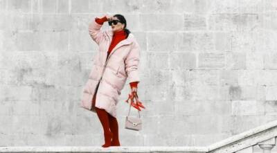 Как полюбить яркие оттенки: показывает модница Гили Биган - vogue.ua