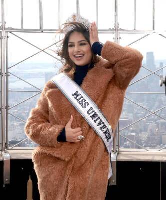 Харнааз Сандху - Неподражаемая и уникальная красота: «Мисс Вселенная 2021» Харнааз Сандху позирует на крыше небоскреба - elle.ru - Индия - Нью-Йорк