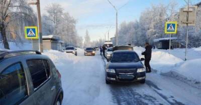 Автомобилист сбил женщину на пешеходном переходе в Карелии - porosenka.net - республика Карелия