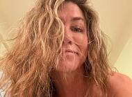 Дженніфер Еністон - Справжня: 52-річна Дженніфер Еністон показала, як виглядає без макіяжу та укладки - cosmo.com.ua