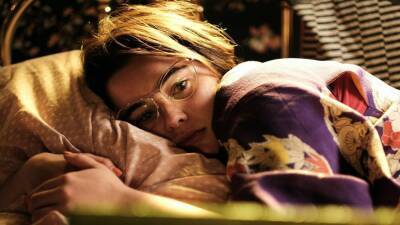 4 мелочи в постели, которые бесят женщин — и столько же от мужчин - wmj.ru