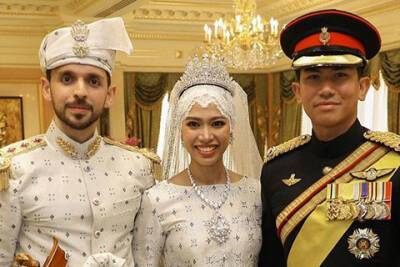 Пэрис Хилтон - Линдси Лохан - Михаил Бартон - Дочь султана Брунея вышла замуж. Свадебная церемония продолжалась неделю - spletnik.ru - Бруней - Кингстон
