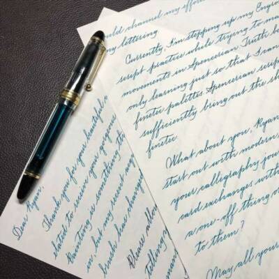 Красивый почерк и потрясающая каллиграфия на снимках - chert-poberi.ru