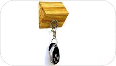 Простая магнитная вешалка для ключей своими руками - milayaya.ru