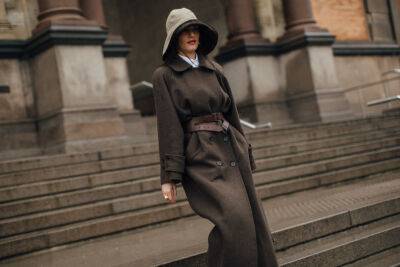 Streetstyle: які пальта вибирають модниці цього сезону - vogue.ua