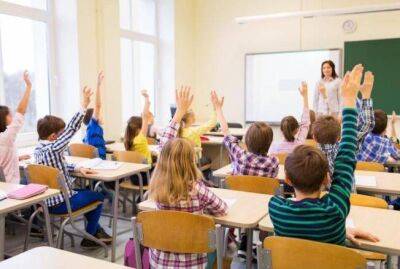 Учителя в школах ставят девочкам более высокие оценки, чем мальчикам — доказано! - sadogorod.club - Англия