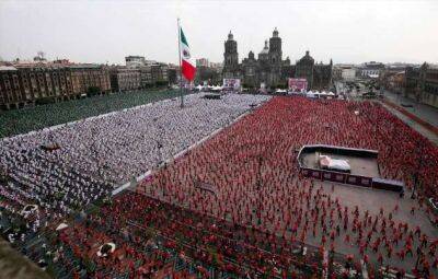 В Мехико 14 299 боксеров приняли участие в массовом уроке на площади - chert-poberi.ru - Сша - Москва - Мехико