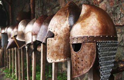 Как рыцари защищали доспехи от коррозии, если нержавеющая сталь появилась только в XX веке - chert-poberi.ru