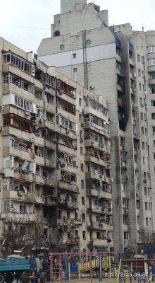 Что стало с повреждённой взрывом многоэтажкой в Киеве - chert-poberi.ru - Киев