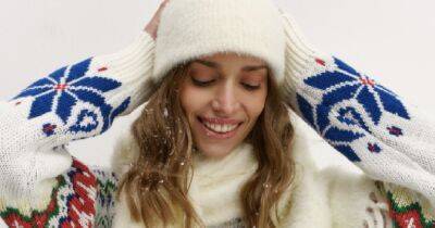 Український бренд O.TAJE випустив колекцію святкових светрів - womo.ua