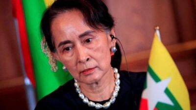 Аун Сан Су Чжи приговорили еще к 7 годам тюрьмы. Теперь ее срок составляет 33 года - fokus-vnimaniya.com - Бирма