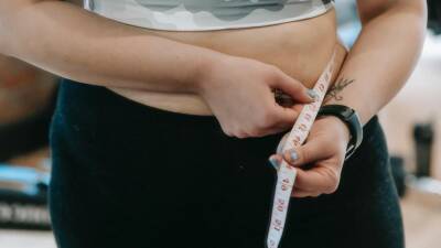 4 мифа о похудении, в которые женщины все еще верят - wmj.ru