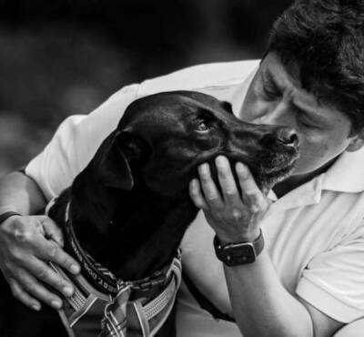 Трогательные фотографии, когда люди прощаются со своими домашними животными - chert-poberi.ru