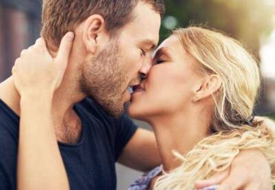 Считается ли поцелуй изменой? Что думает опрошенная молодежь? - milayaya.ru