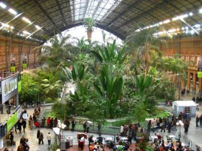 Густав Эйфель - 7 самых впечатляющих вокзалов планеты - fokus-vnimaniya.com - Париж - Испания - Сантьяго