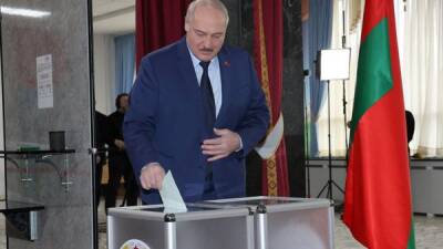 Александр Лукашенко - ЦИК Беларуси: 82% проголосовавших – за изменения в конституцию - fokus-vnimaniya.com - Белоруссия