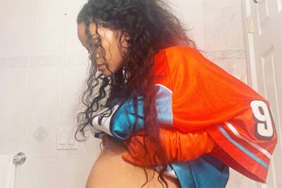 Рианна опубликовала новое фото после объявления о беременности - spletnik.ru - Сша - Нью-Йорк - Канада