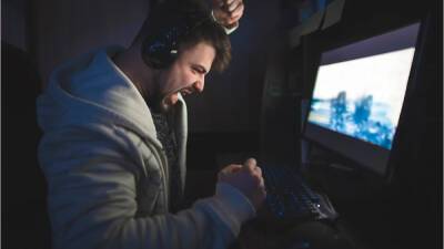 6 причин, по которым вам стоит позволить мужчине играть в компьютерные игры - gurutest.ru